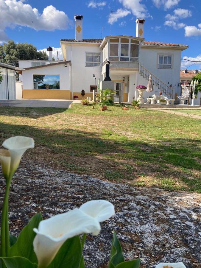 Villa Entre Encinas Moralina Exteriör bild
