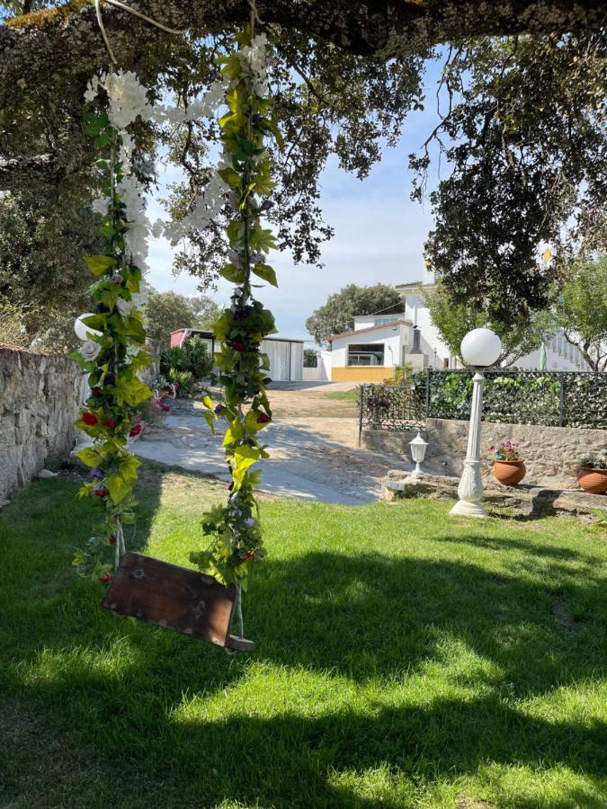 Villa Entre Encinas Moralina Exteriör bild